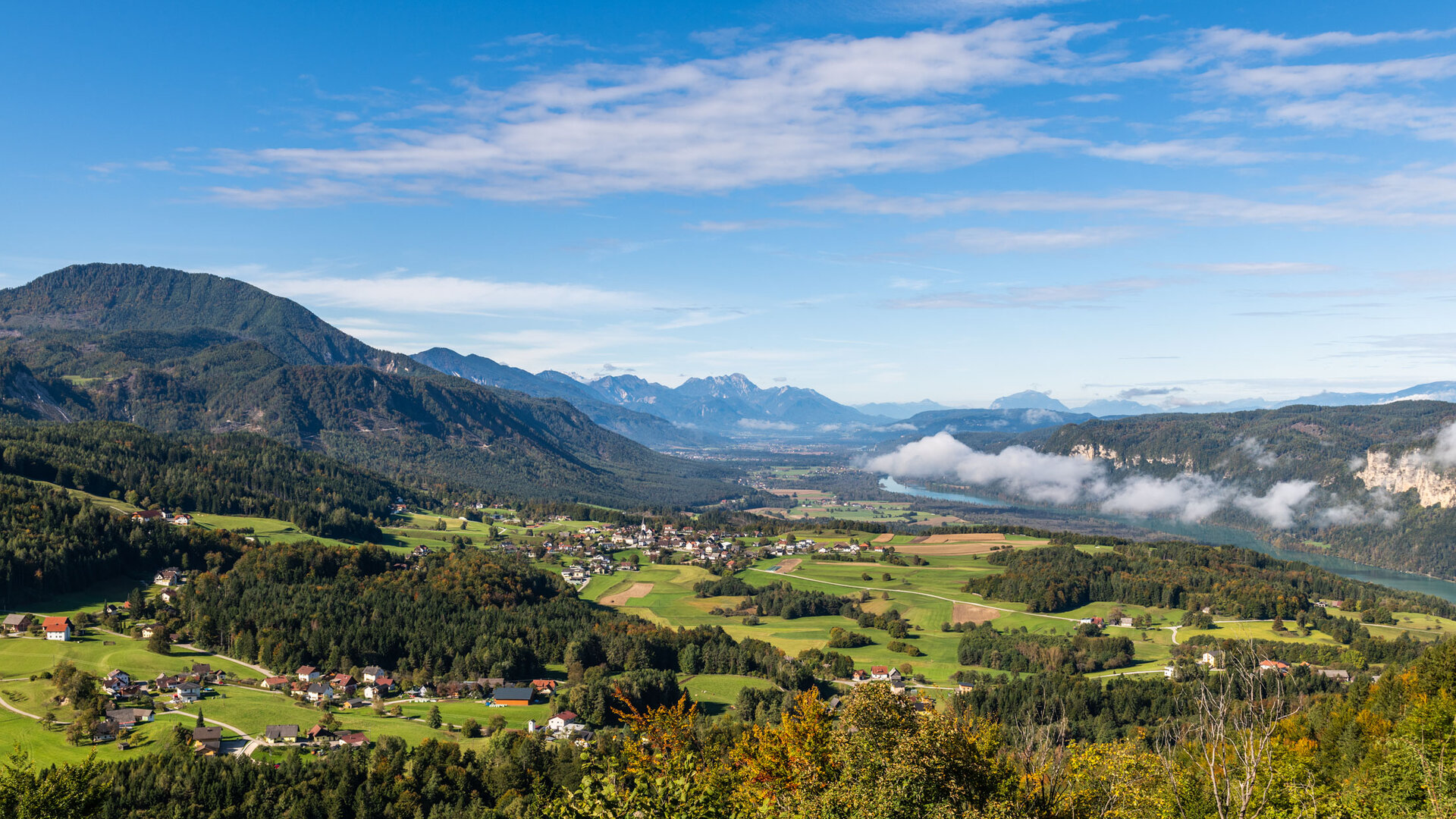 <p>Panoramaaufnahme vom Rosental in Kärnten.</p>