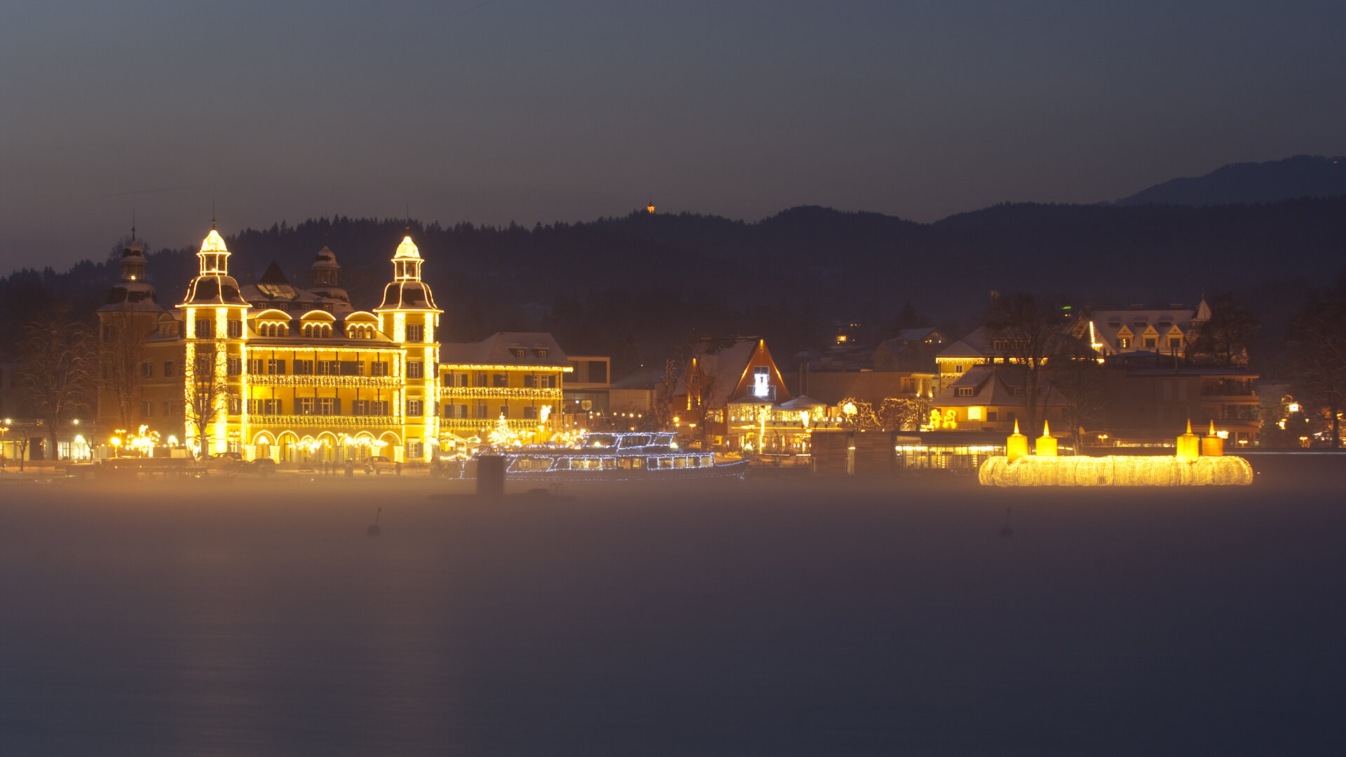 <p>Veldener Advent. Die Engerlstadt am Wörthersee.</p>