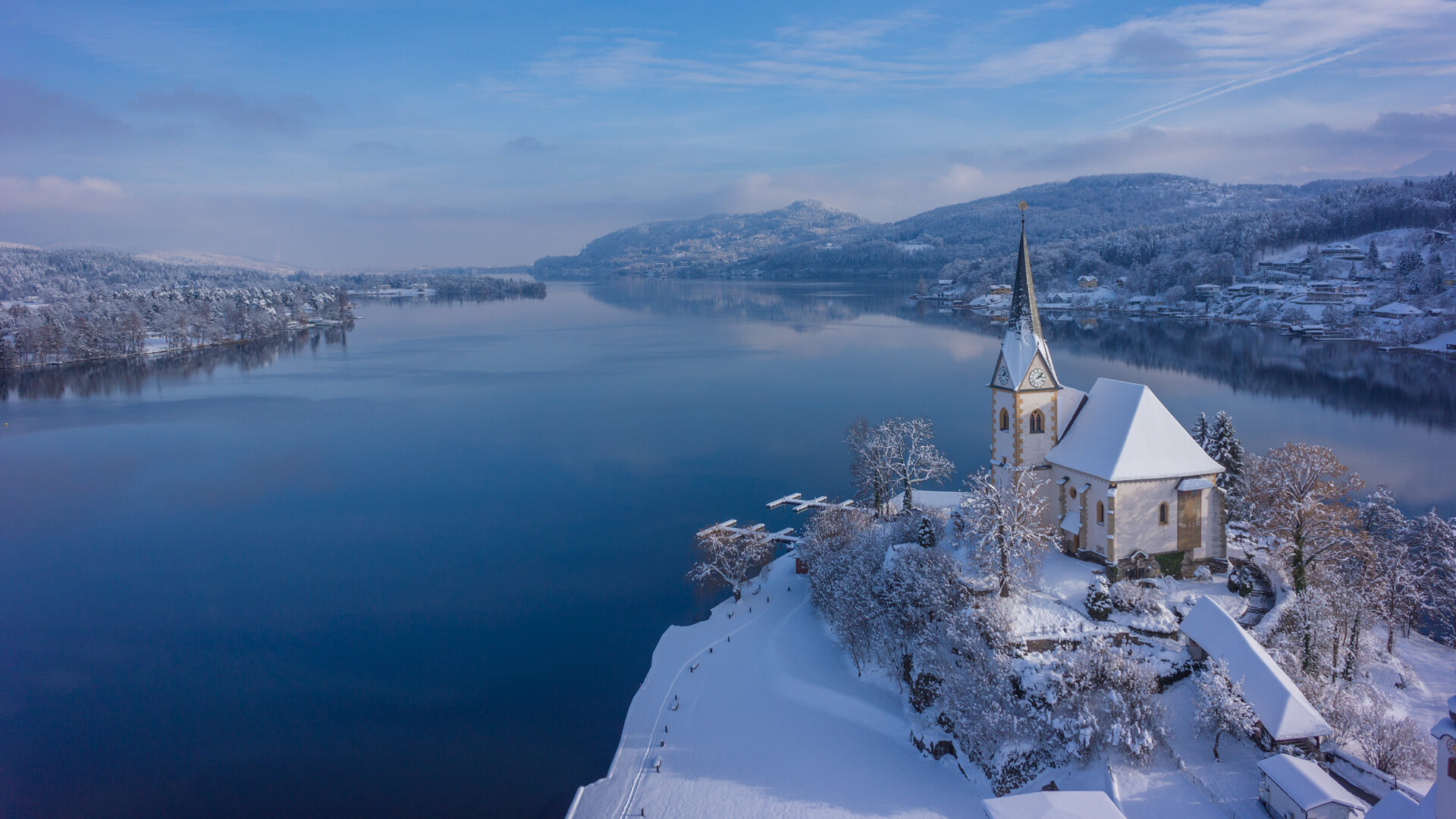 <p>Kirche Maria Wörth im Winter.</p>